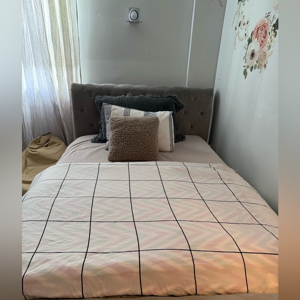 H&M Printed Twin/Double Duvet Cover + 1 Pillow Case